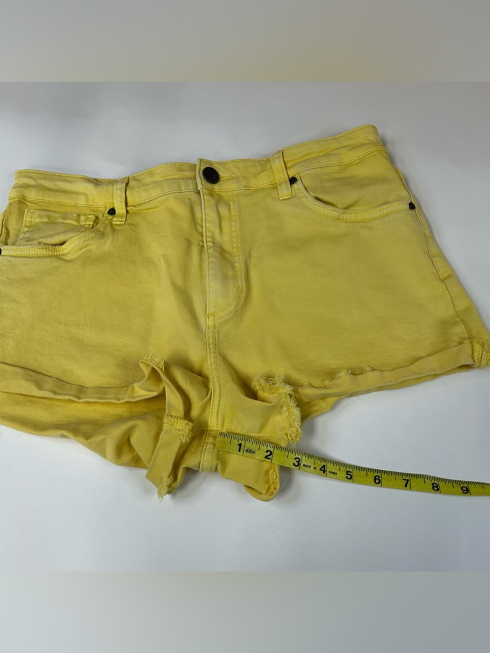 Kut From The Kloth Women’s Size 12 Jane High Rise Shorts Jean Yellow Denim #2411 - Picture 6 of 11